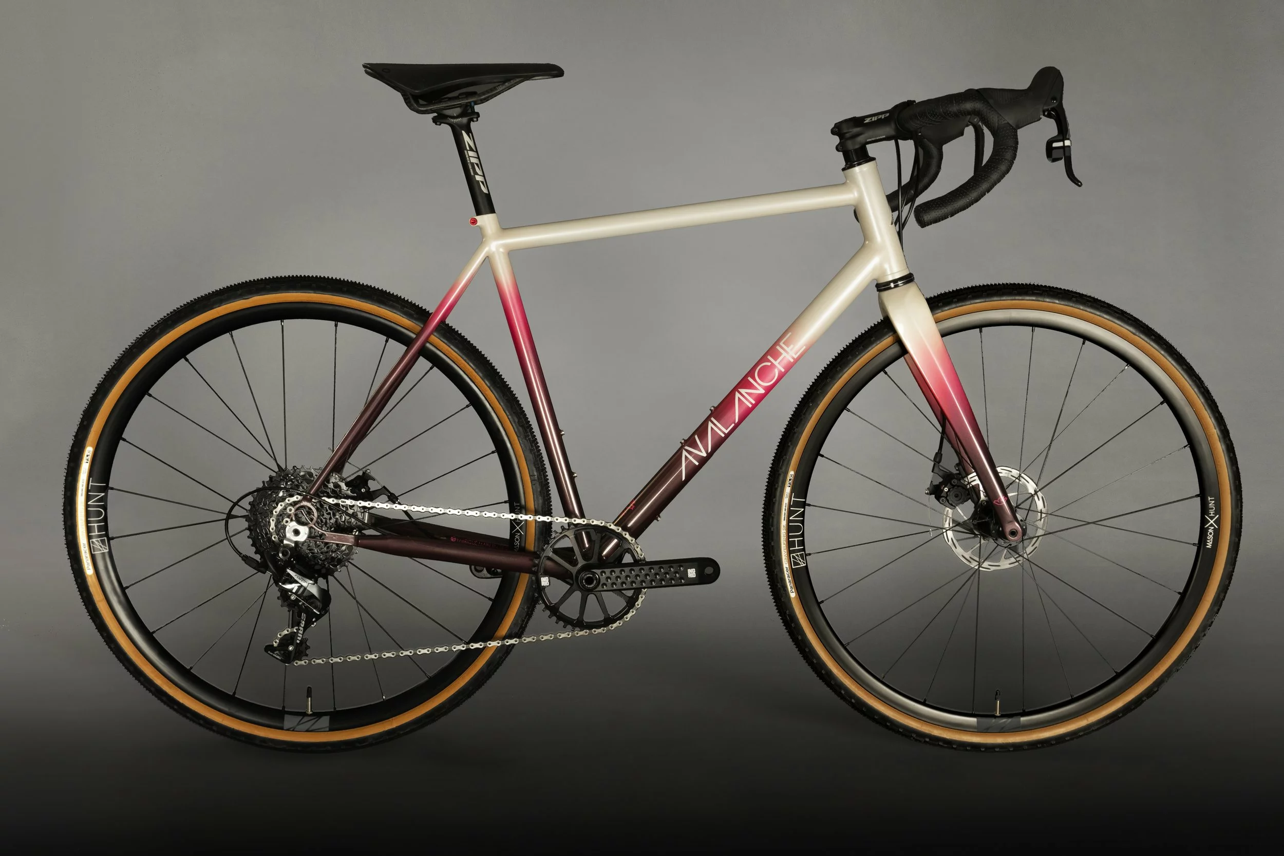 Mountainbike Verkäufe -Mountainbike Verkäufe Avalanchecycles velogravelsurmesureacier01B