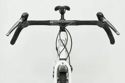 Octane One Kode ADV Commuter Rennrad (2020) -Mountainbike Verkäufe Octane One Kode ADV Commuter Road Bike 2022 Adventure Bikes White Black 2021 O1B 032 UK 2