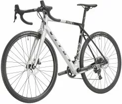 Vitus Energie EVO Apex Cyclocross Bike -Mountainbike Verkäufe Vitus Energie EVO Apex Cyclocross Bike Cyclocross Bikes Silver 2023 VEEVOAPX23S 1 scaled