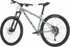 Vitus Nucleus 27 VRS Mountainbike -Mountainbike Verkäufe Vitus Nucleus 27 VRS Mountain Bike 2022 Oryx Grey 06