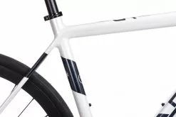 Orro Gold EVO 105 Hydro R800 Road Bike (2023) -Mountainbike Verkäufe White Graphite Gold Evo 105 Seat